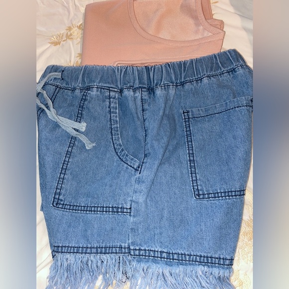 NEW(NOTAGS🤷🏻‍♀️)SZ-M Soft Knit TankTop & Basic Fringed Denim Front Tie Shorts - Picture 13 of 16